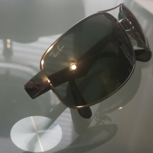 Men's Ray Ban RB3445 Sunglasses - Picture 2 of 3